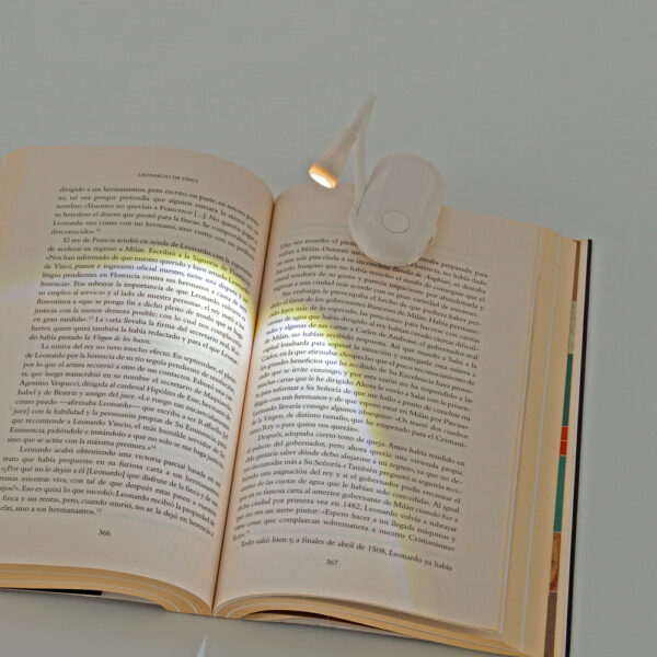 Clip con luz para lectura NUEVO - Image 5